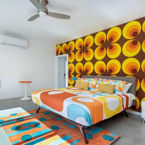 Retro A Go Go House, hotel in Palm Springs