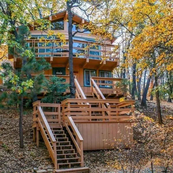 Wooded Retreat, hotel v destinaci Big Bear Lake