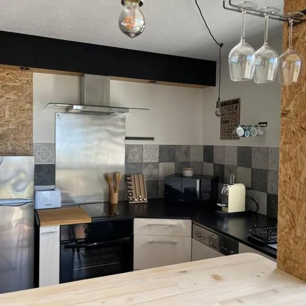 Appartement Cosy, vue Mer, ξενοδοχείο σε Perros-Guirec