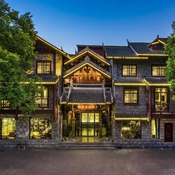 Fenghuang Jiang'an Xinghe Hotel, hotel v destinaci Feng-chuang