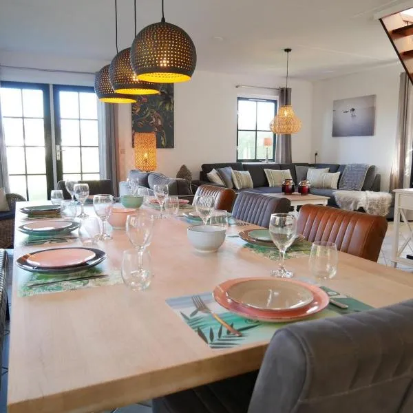 Villa Buiten 41, Hotel in Callantsoog