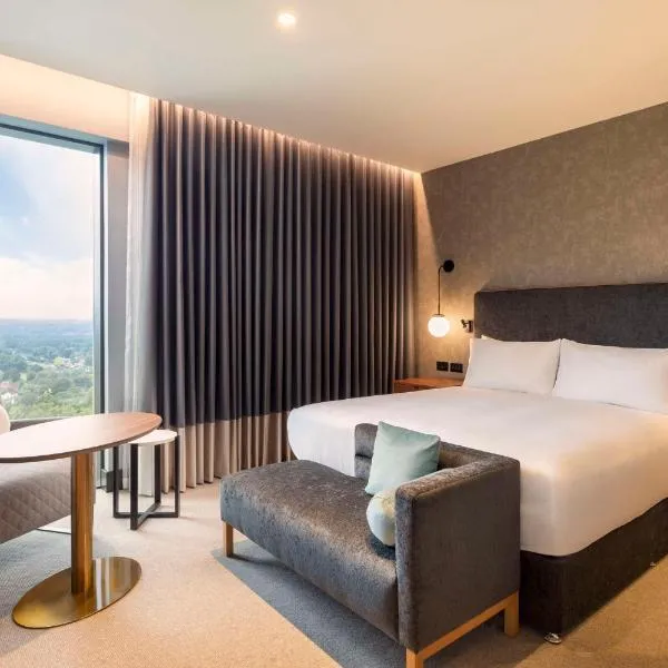Hilton Woking, готель у місті Вокінг