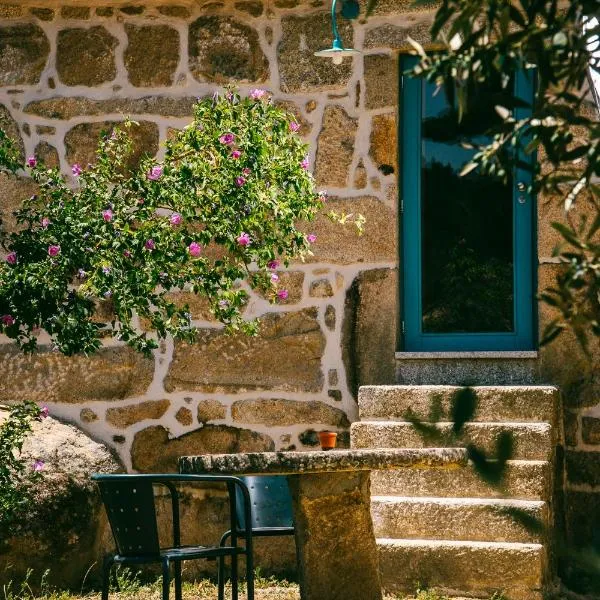 Casa do Marujo e Casa do Mirone, hotel in Fornos de Algodres