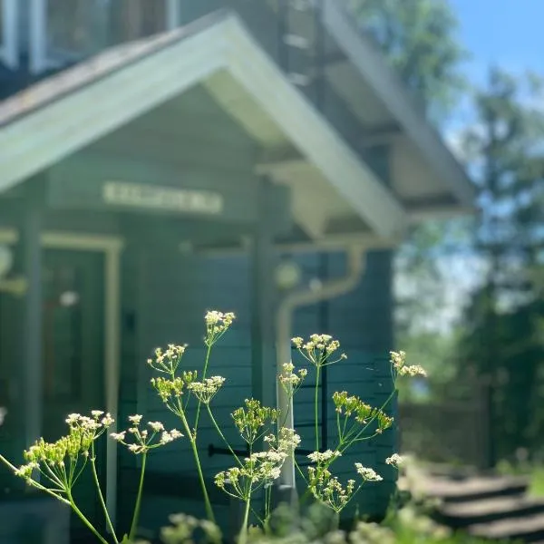 Tahkon Riihiranta - 4 bedroom villa with lake view - Tilava mökki rantanäkymin, viešbutis mieste Tahkovuori