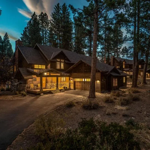 The Cottages - Ski Shuttle, Ski Valet - 3-Bedroom, hotel en Truckee