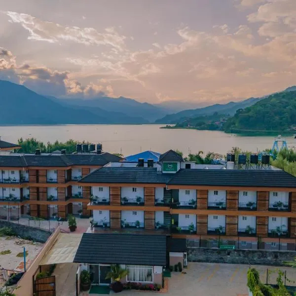 Majestic Lake Front Hotel & Suites, hotel in Pokhara