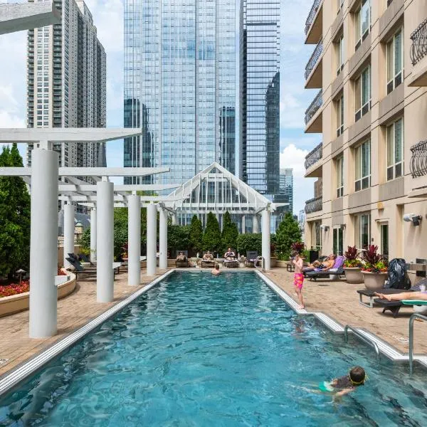 The Bernardin Gold Coast Luxury Apartments Near Magnificent Mile, hotel in Chicago