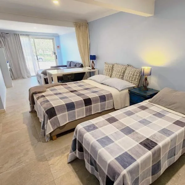 Big family holiday by the Buddina beach, hotel in Buddina