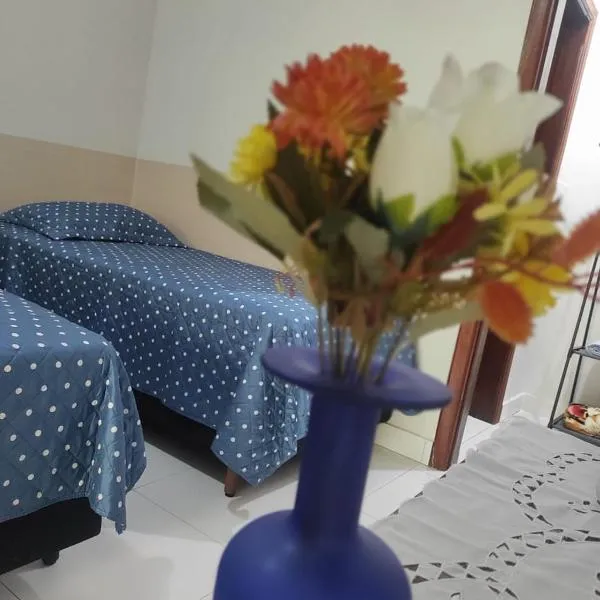 Suíte privativa no Bairro Custódio Pereira próximo ao Campus Umuarama UFU, hotel v destinaci Uberlândia