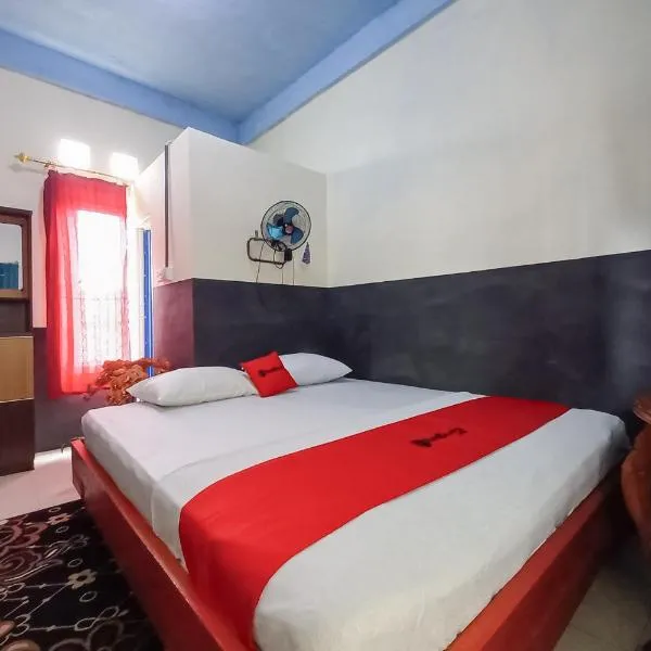 Viesnīca RedDoorz Syariah at Penginapan Queen Sungai Penuh pilsētā Sungaitutung