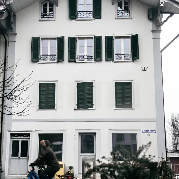 Nimbuzzz Apartments, hotel v destinaci Unterseen