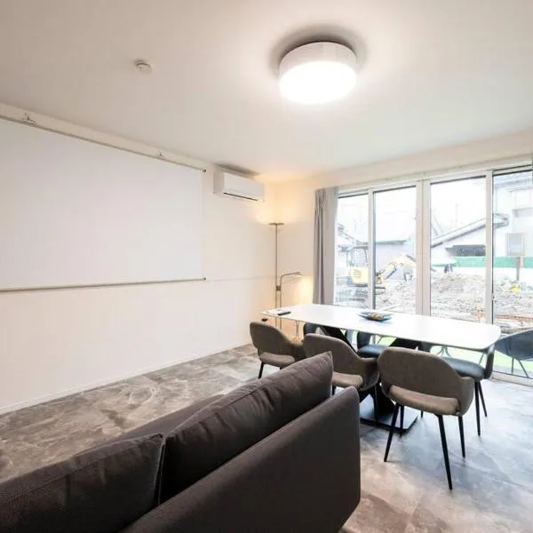 AMP FLAT Hontosu, hotel in Tashiro