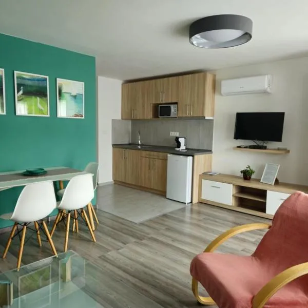 Éva Apartman: Hévíz şehrinde bir otel