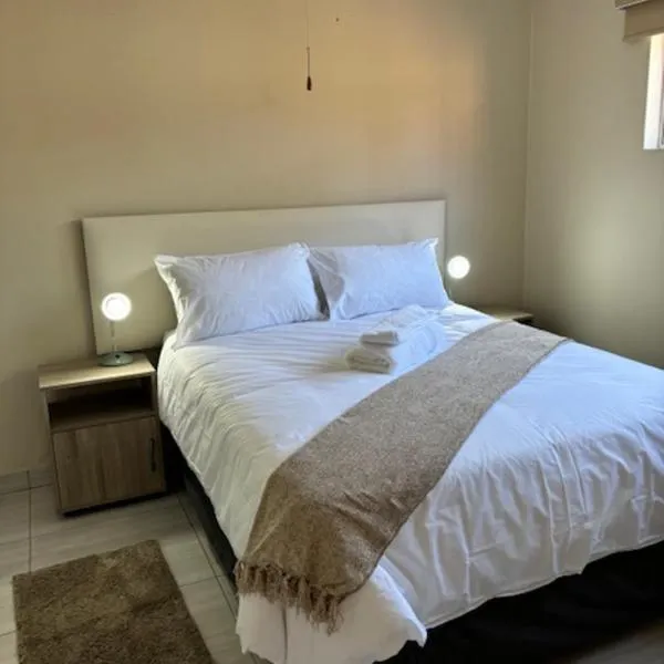 Martinique Lodge, hotel di Alberton