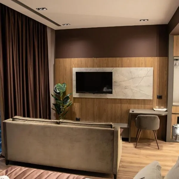 Dial Hotel, hotel in Elbasan