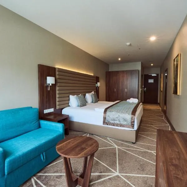 Puzzle Hotel Airport Frankfurt, hotel v destinaci Bischofsheim