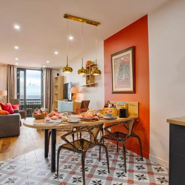 "Le 139" FRONT DE MER - Grand appartement contemporain 2 à 6 personnes - 1er étage, hôtel à Houlgate