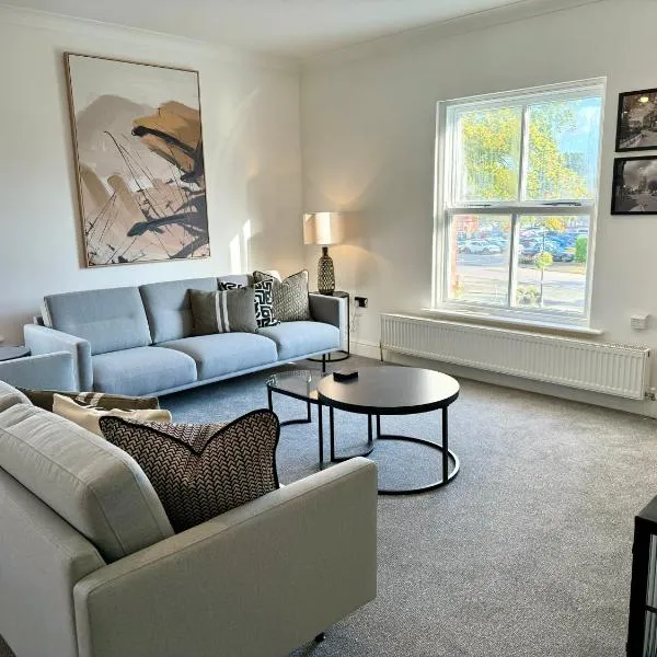 3 bed flat in Holmes Chapel Harry Styles village, hotel in Holmes Chapel