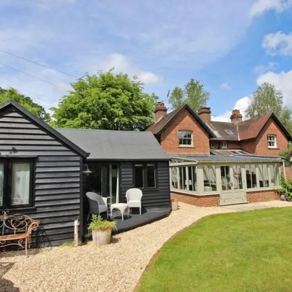 Railway Junction cottages, hotel v destinaci Brockenhurst