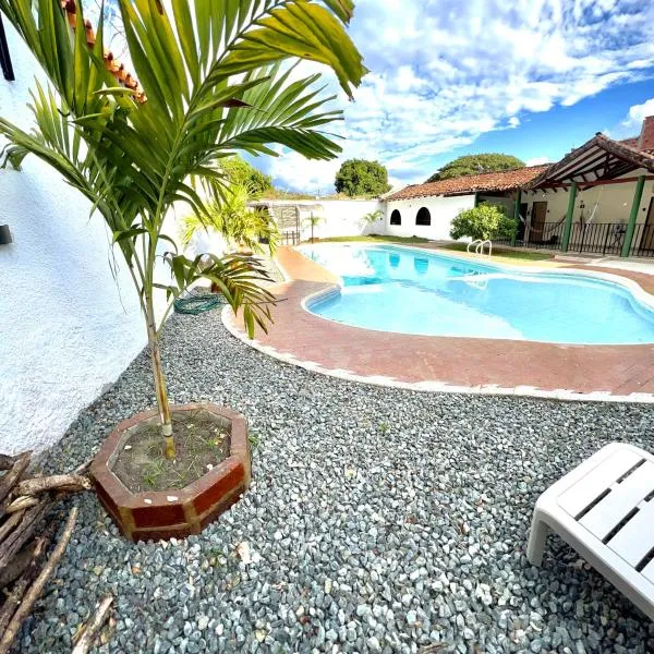 Magiko Suites, hotel v destinaci Roldanillo