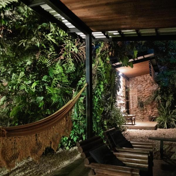 Casa jardim com ofurô - Chapada dos veadeiros