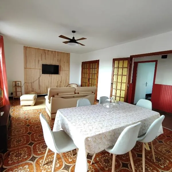 Les jardins Ducarouge 1 climatisé, hotel en Digoin