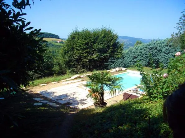 Cadre paradisiaque, hotel in Saint-Pierre-la-Palud