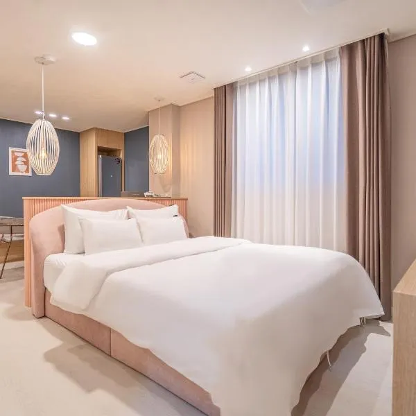 Browndot hotel Gimhae cityhall, hotel v destinaci Gimhae