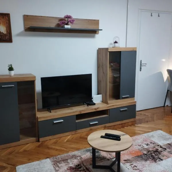 Studio apartman Senka, hotel en Daruvar