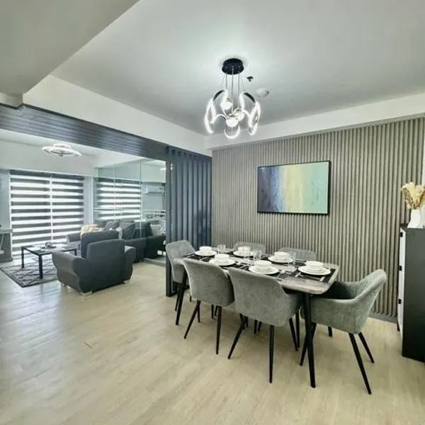 2BR Mountain View Cabin - The Bali Corner at Azure North, hotel v destinaci San Fernando