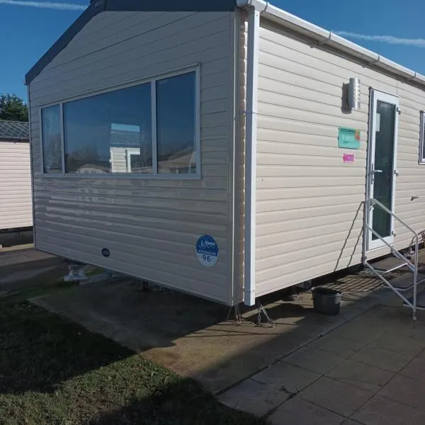 Buckingham Breeze Haven Caravan Hire Marton Mere Blackpool, hotel v destinaci Marton