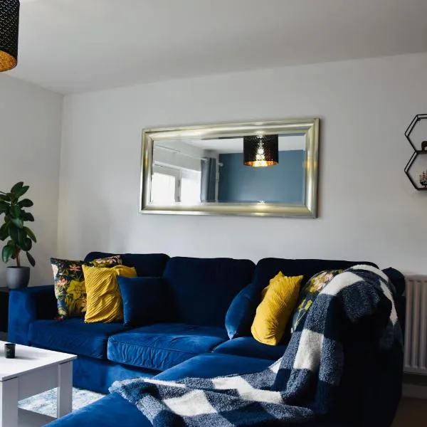 Luxurious & Spacious 2 bed Apartment in Milton Keynes, hotel v destinaci Milton Keynes