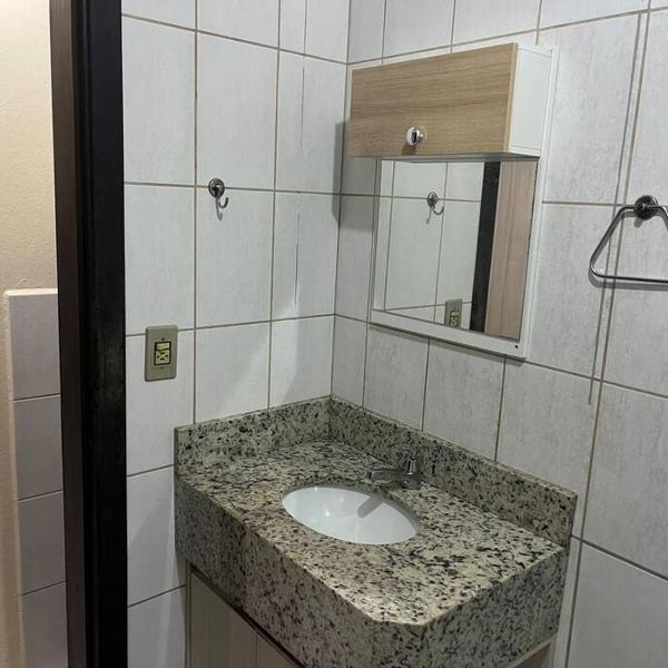 Apartamento no centro de Bombinhas, um quarto - Foto 3