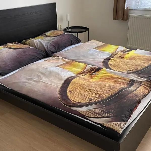 Penzion Eška s Pivovarem MJ, hotel in Jince
