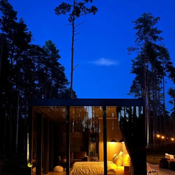 Mustika Mirror minivilla saunaga, hotel v destinaci Kärdla