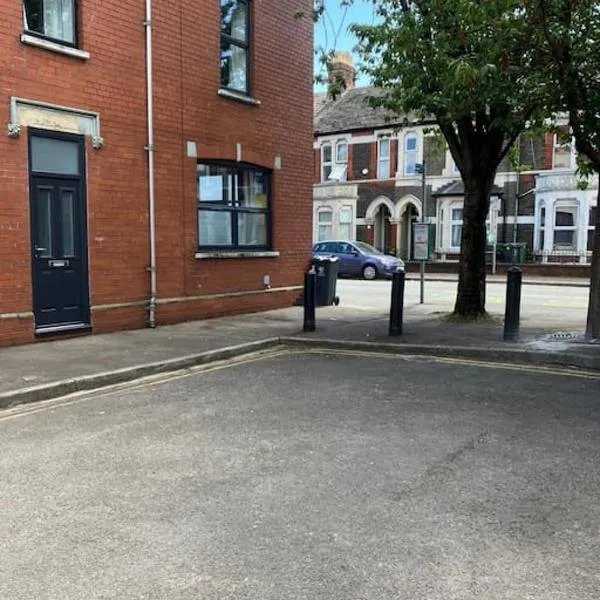 Ninian Park Road, hotel v destinaci Cardiff