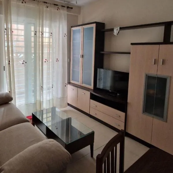 Lovely Beach flat, ground floor, with fast WiFi, AC and Heating, hotel v destinácii Bellreguart
