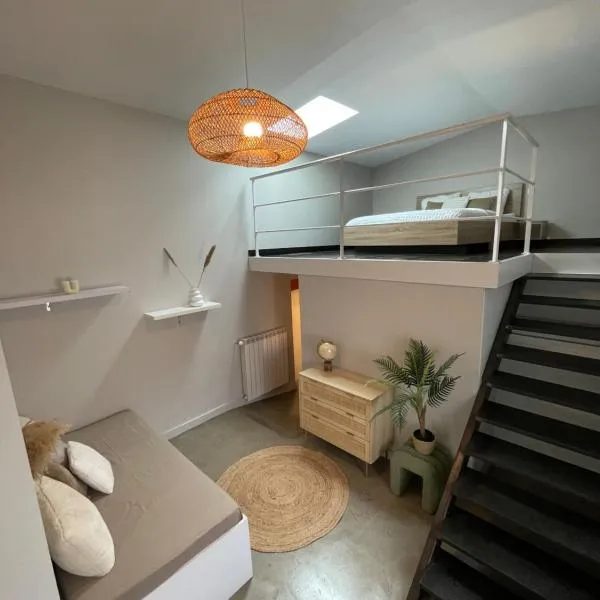 La Tuilerie du Bazalac, hotel v destinaci Trèbes