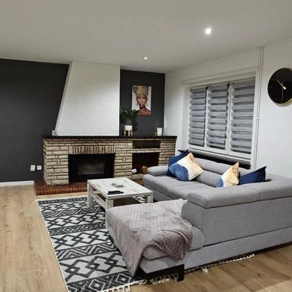 Casa Majorelle - Maison spacieuse et élégante, hotel in Montigny-lès-Metz