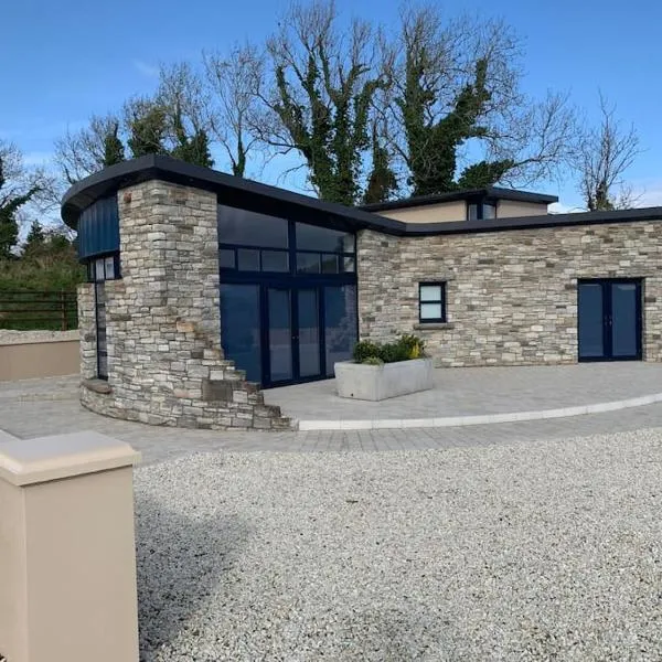 The Boat House, hotel u gradu Donegal