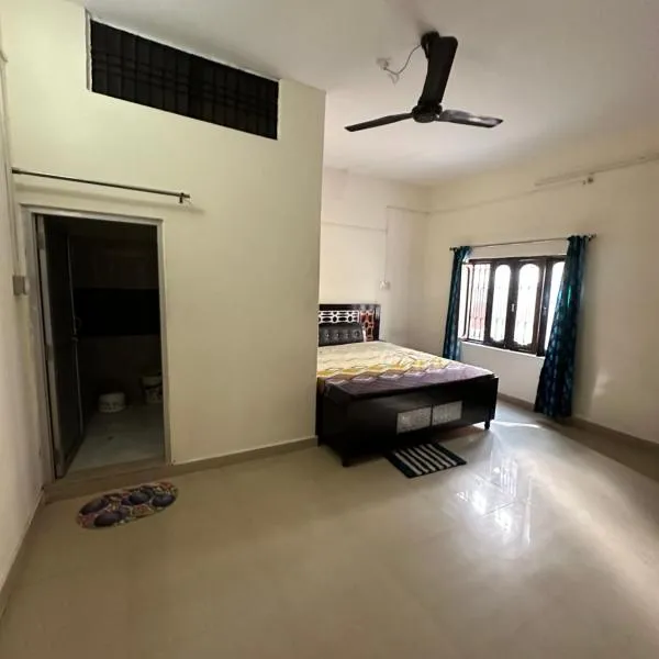 Thakur homestay, hotel v destinaci Hamīrpur
