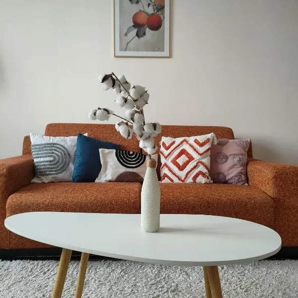 ЖК Шугыла Apartment โรงแรมในShugyla