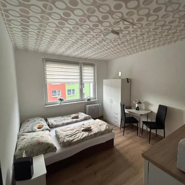 Apartmán ve městě Pernink pro 2 osoby, hotel v destinaci Pernink