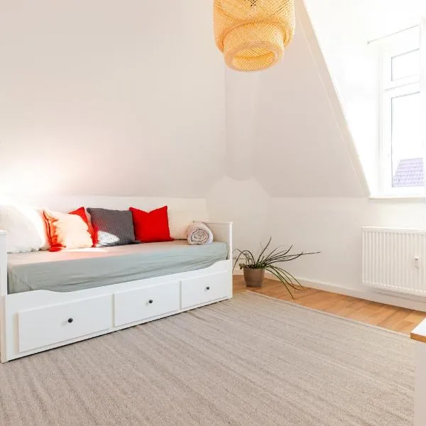 Moderne Gemütliche Wohnung, hotel v destinaci Pirna