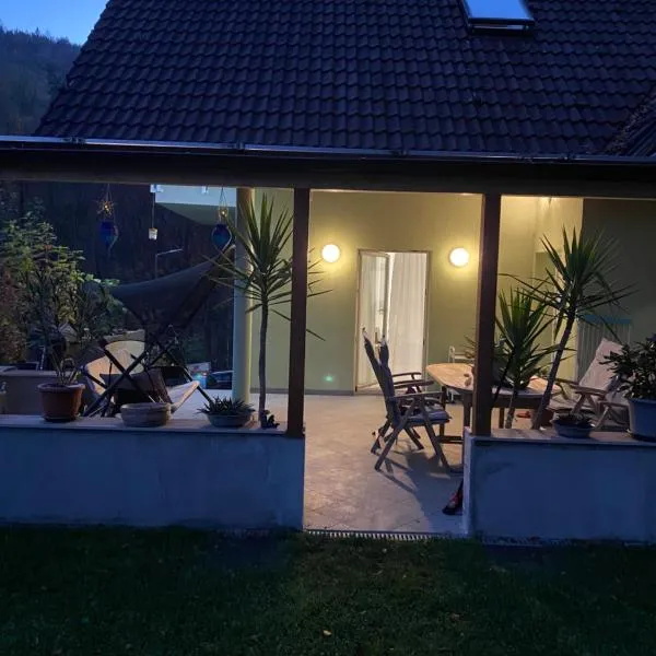 Privat Zimmer Sanela, hotel in Payerbach