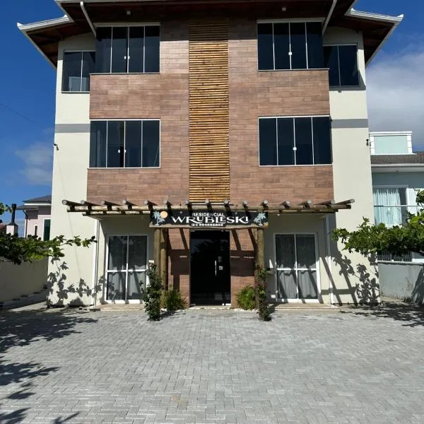 Residencial Wrubleski SC, hotel in Pinheiro
