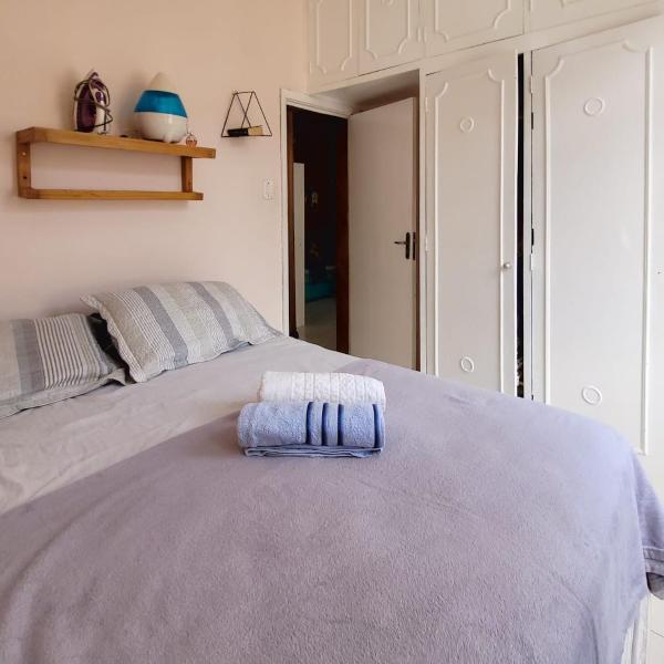 Ótima Localização - 2 Quartos com Ar-Condicionado