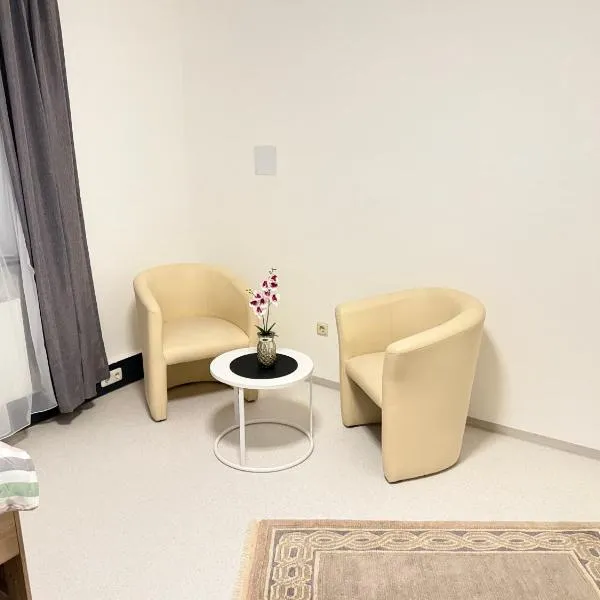 Wohlfühlend 1, hotel v destinaci Fuldatal