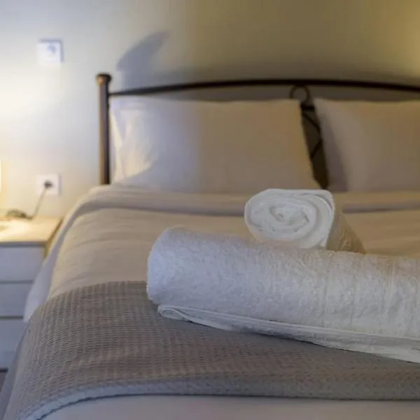 Dimitris Apartment near Athens Airport, hotel in Áyios Spirídhon