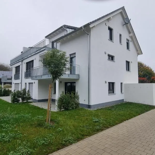 Modern ausgestattete Neubauwohnung, hotel in Lottstetten